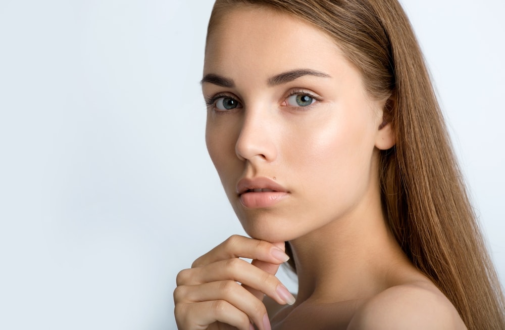 Beautiful,Young,Women,Face,With,Clean,Perfect,Fresh,Skin,Looks 9fc8b4bf3db5406c81b49cc75343cff8